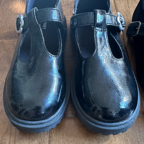 Old Navy Mary Jane Shoe Bundle Size 2 - Picture 2 of 14